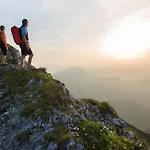 Tirol アパート